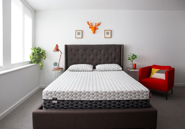best-mattress-for-fibromyalgia-layla-mattress-bedroom-bed-tester Best mattress for fibromyalgia - Layla Mattress - bedroom - BedTester.como